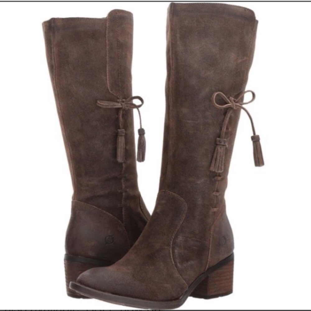 Born Leather boots. New in box. Color Taupe